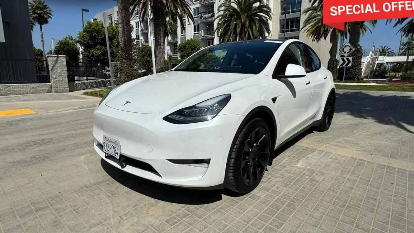 TESLA MODEL Y 2021 5YJYGDEE2MF279338 image